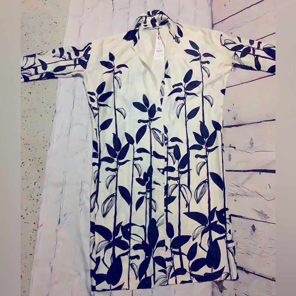 ZARA BLACK AND WHITE WOMENS DRESS.